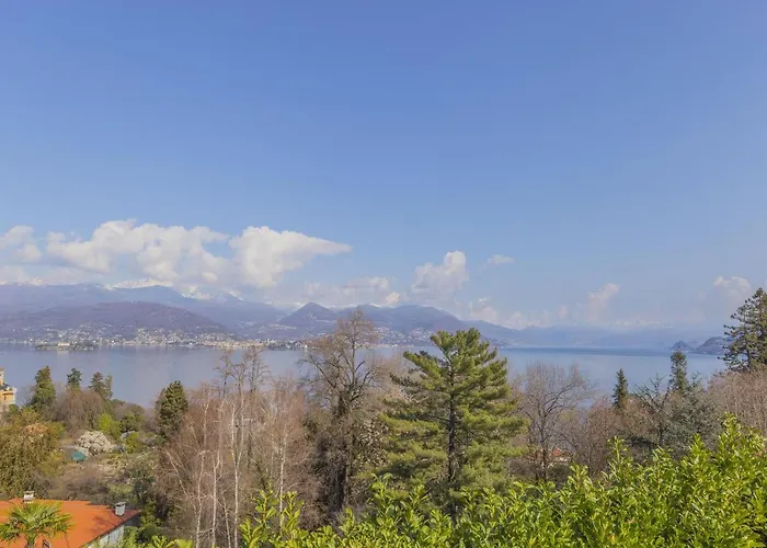 شقة Riva Del Sole ستريزا